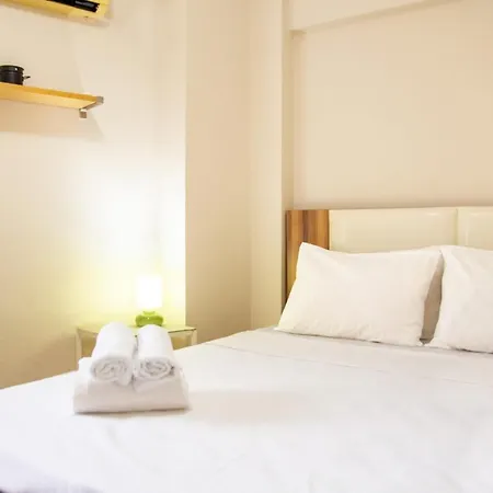 Pleasant And Central Flat With Balcony In Alsancak Apartment